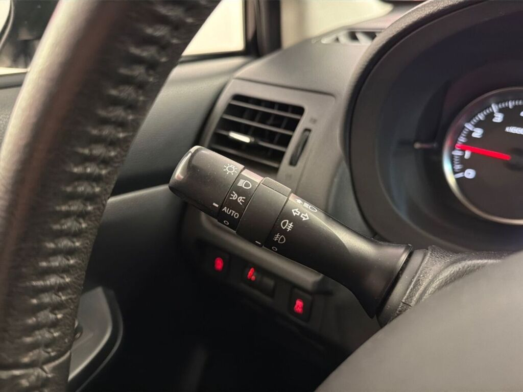 Subaru XV 2012 Musta