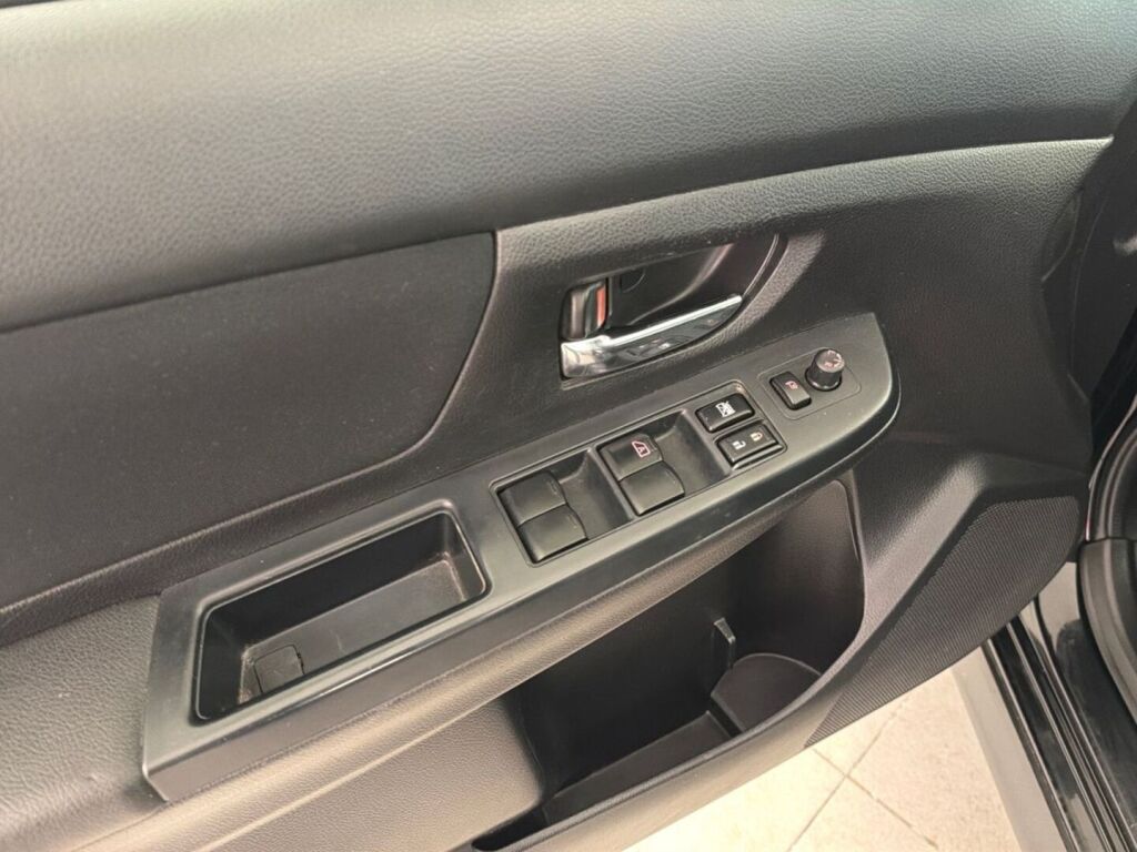 Subaru XV 2012 Musta