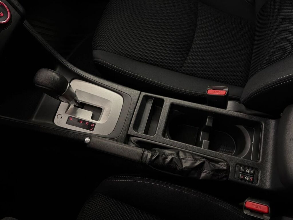 Subaru XV 2012 Musta