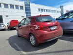 Peugeot 208 2012 Punainen