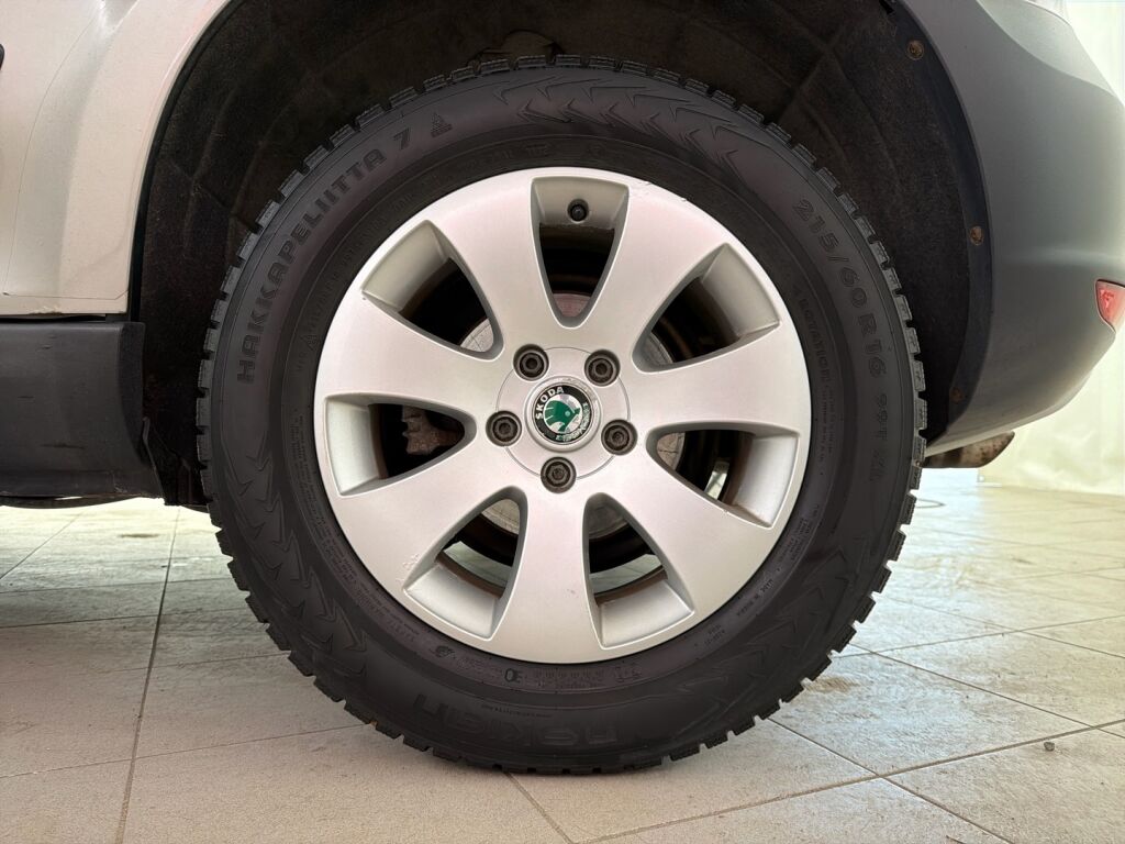 Skoda Yeti 2012 Ruskea (beige)