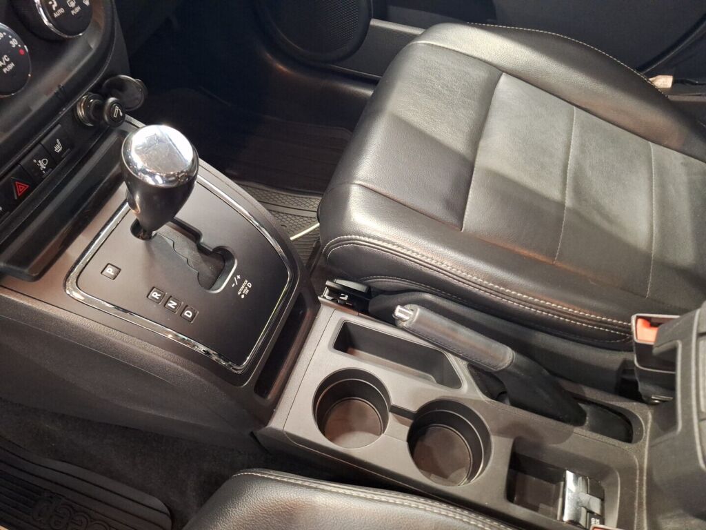 Jeep Compass 2012 Musta