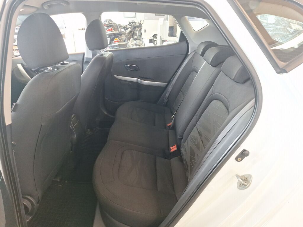 Kia Ceed 2013 Valkoinen