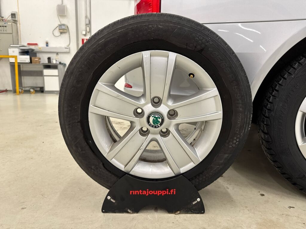 Skoda Octavia 2012 Hopea