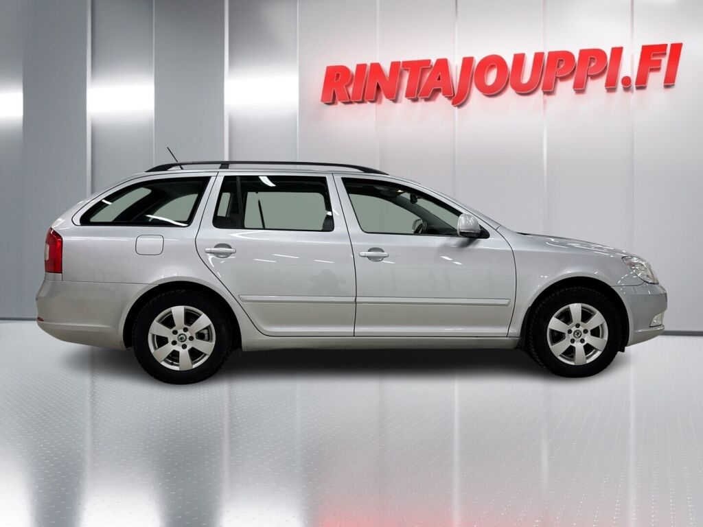 Skoda Octavia 2012 Hopea