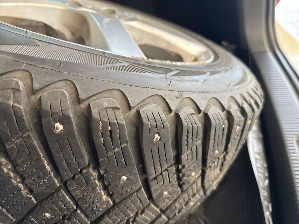 Volkswagen Golf 2012 Valkoinen