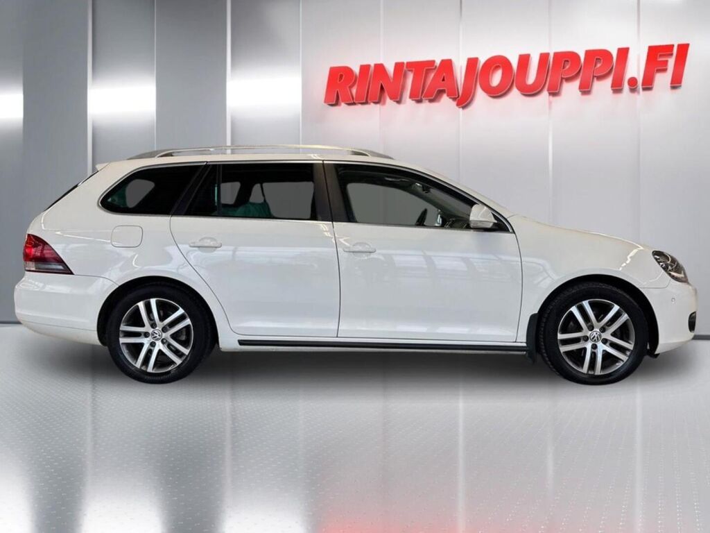 Volkswagen Golf 2012 Valkoinen