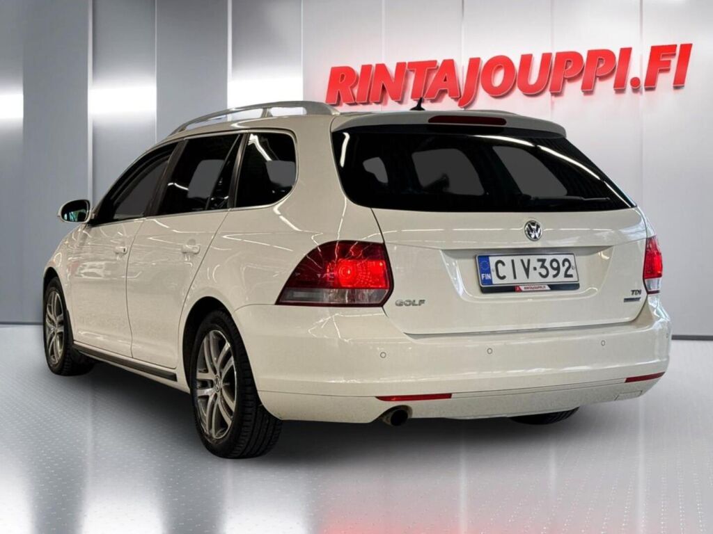 Volkswagen Golf 2012 Valkoinen