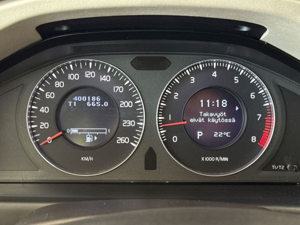 Volvo V70 2009 Harmaa
