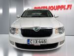Skoda Superb 2012 Valkoinen