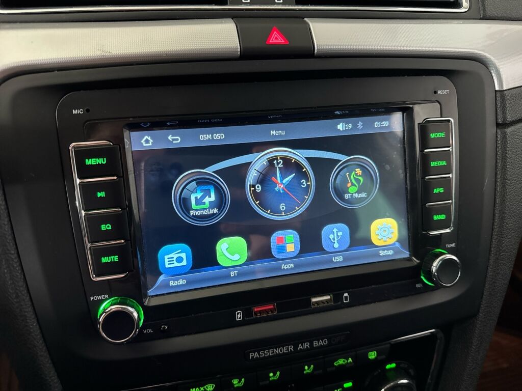 Skoda Superb 2012 Valkoinen