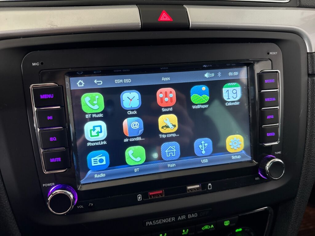 Skoda Superb 2012 Valkoinen