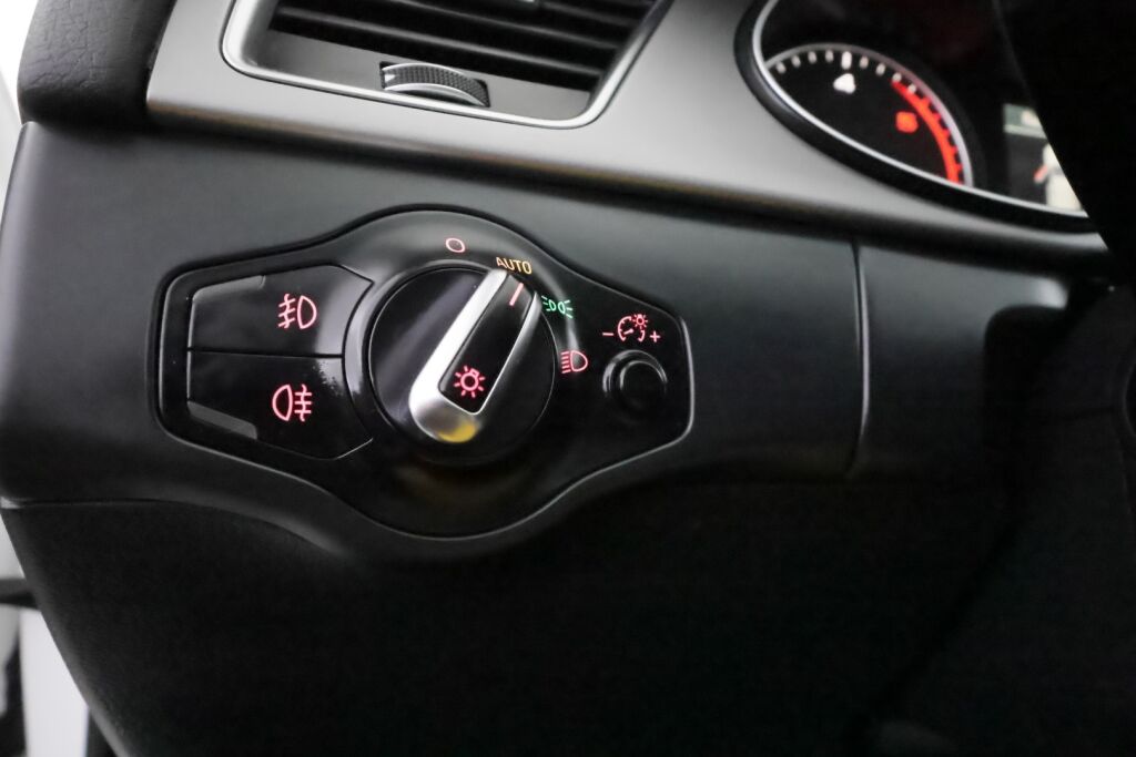 Audi A4 allroad quattro 2012 Valkoinen