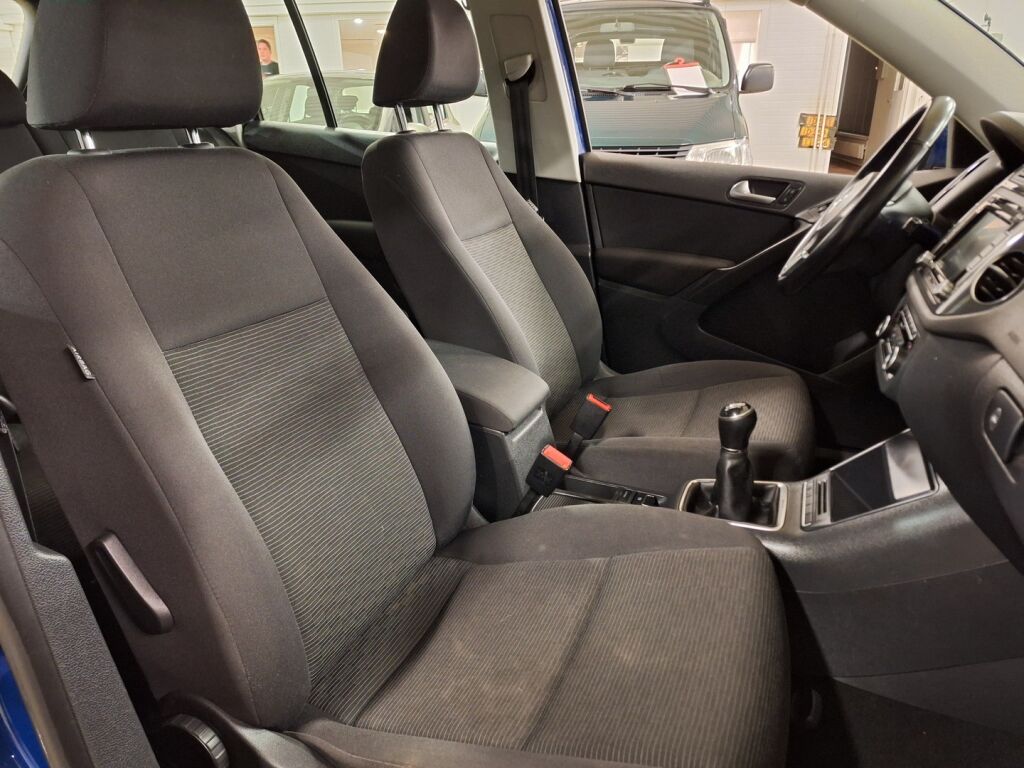 Volkswagen Tiguan 2012 Sininen
