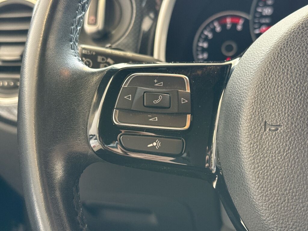 Volkswagen Beetle 2012 Sininen