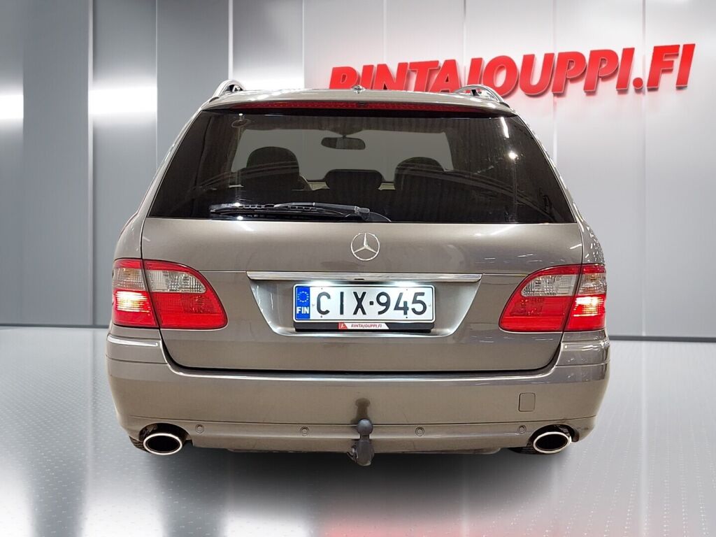 Mercedes-Benz E 2008 Harmaa