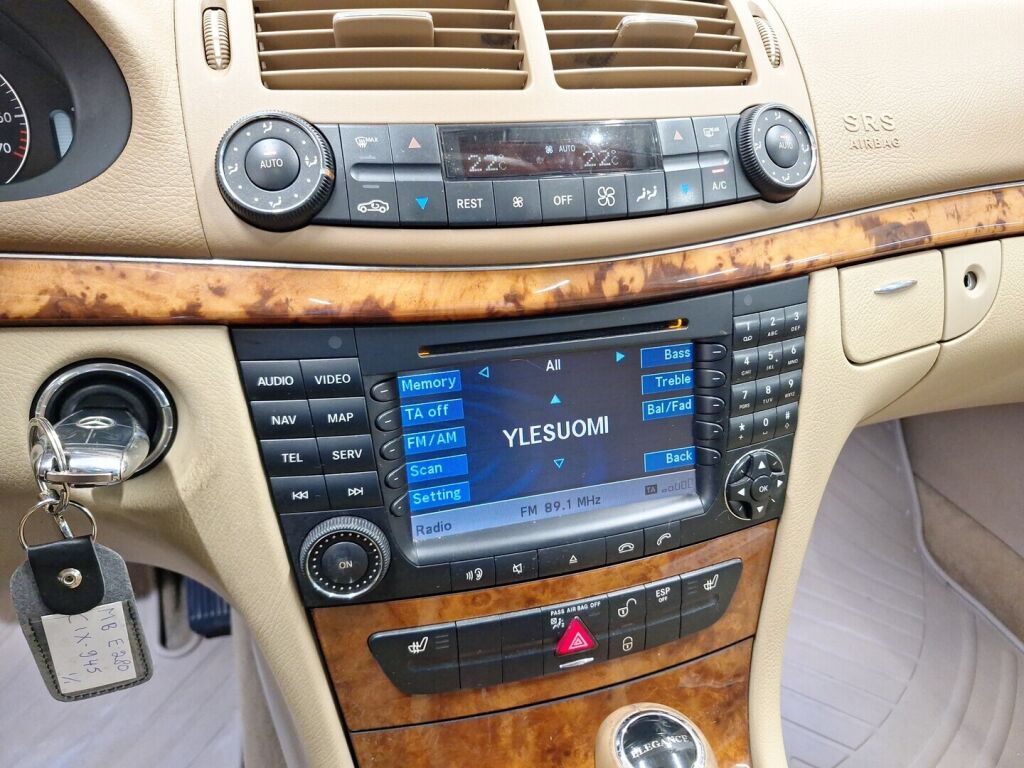 Mercedes-Benz E 2008 Harmaa