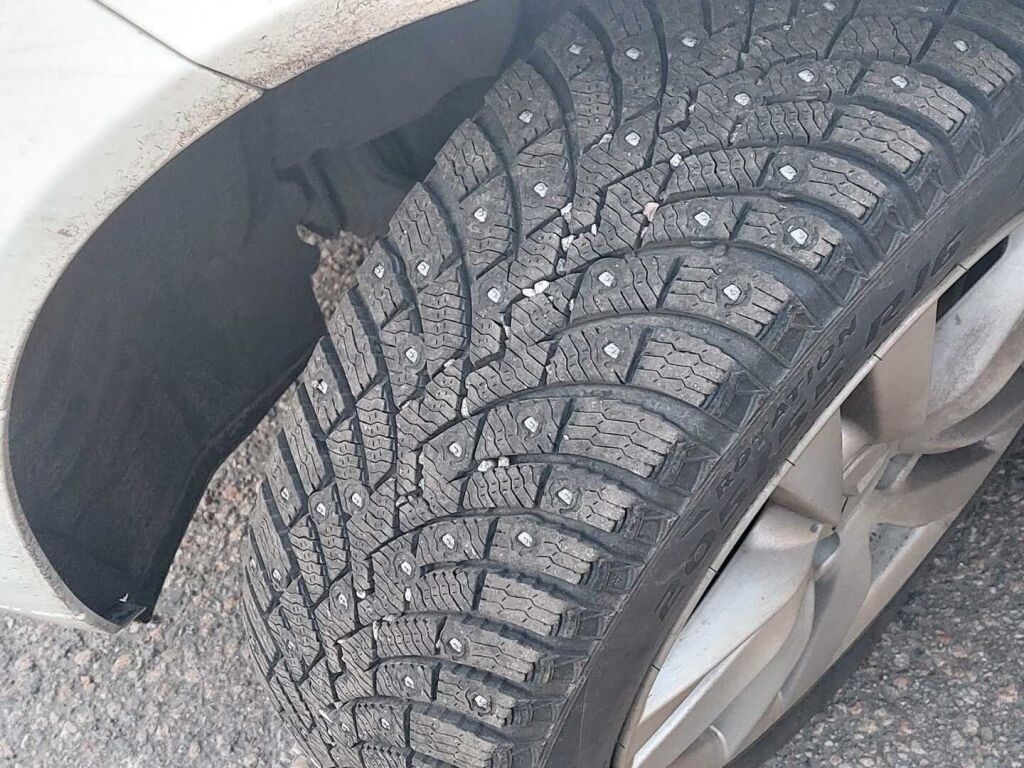 Mercedes-Benz C 2011 Valkoinen