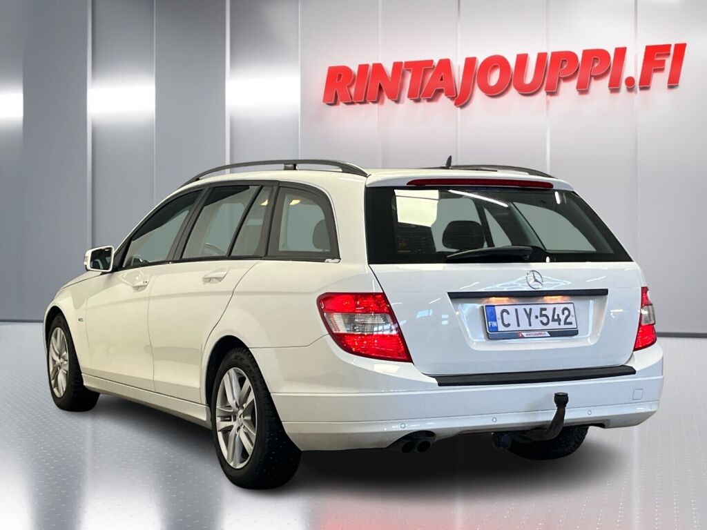 Mercedes-Benz C 2011 Valkoinen