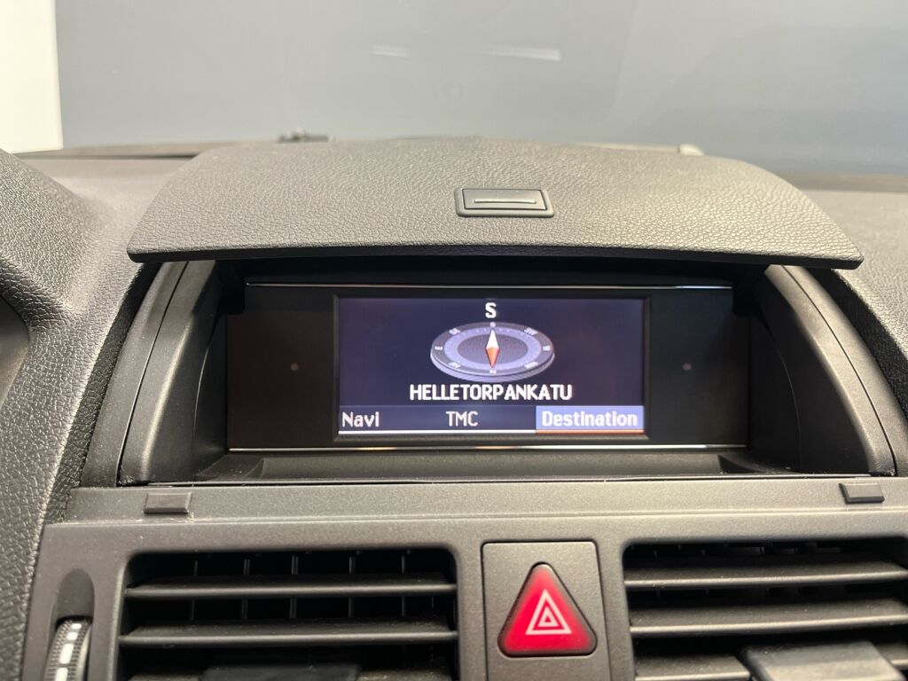 Mercedes-Benz C 2011 Valkoinen