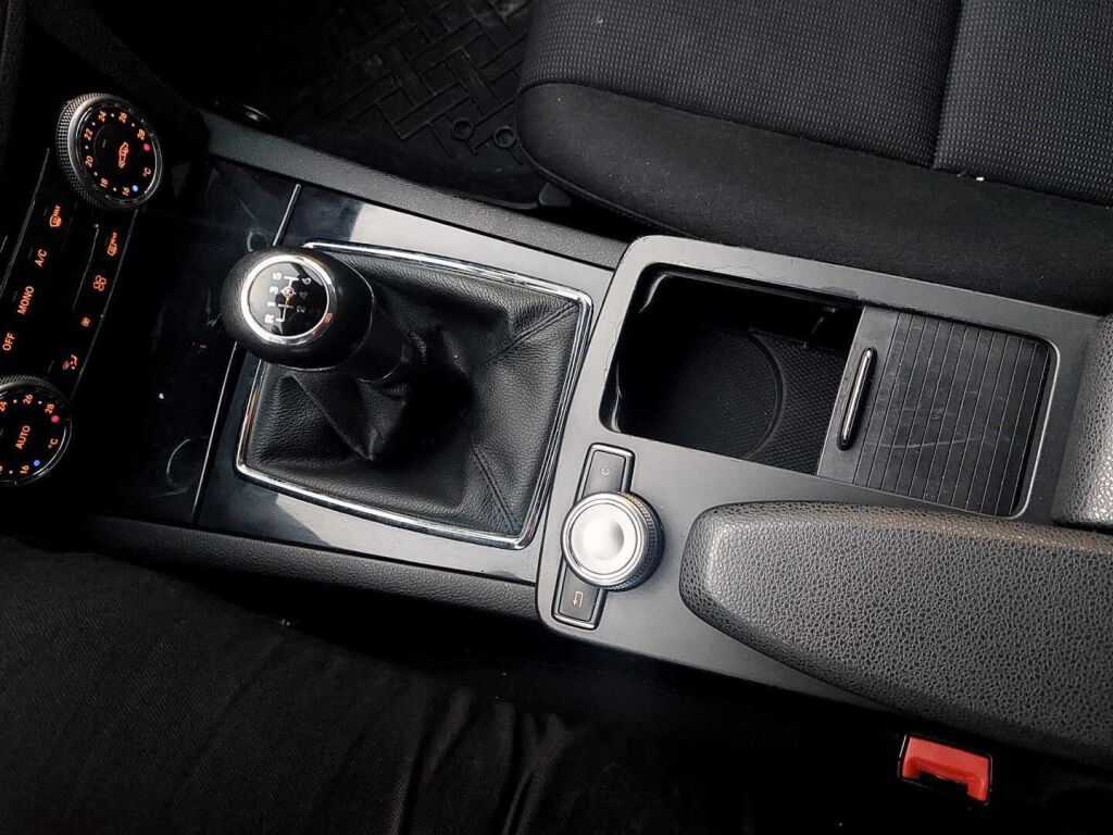 Mercedes-Benz C 2011 Valkoinen