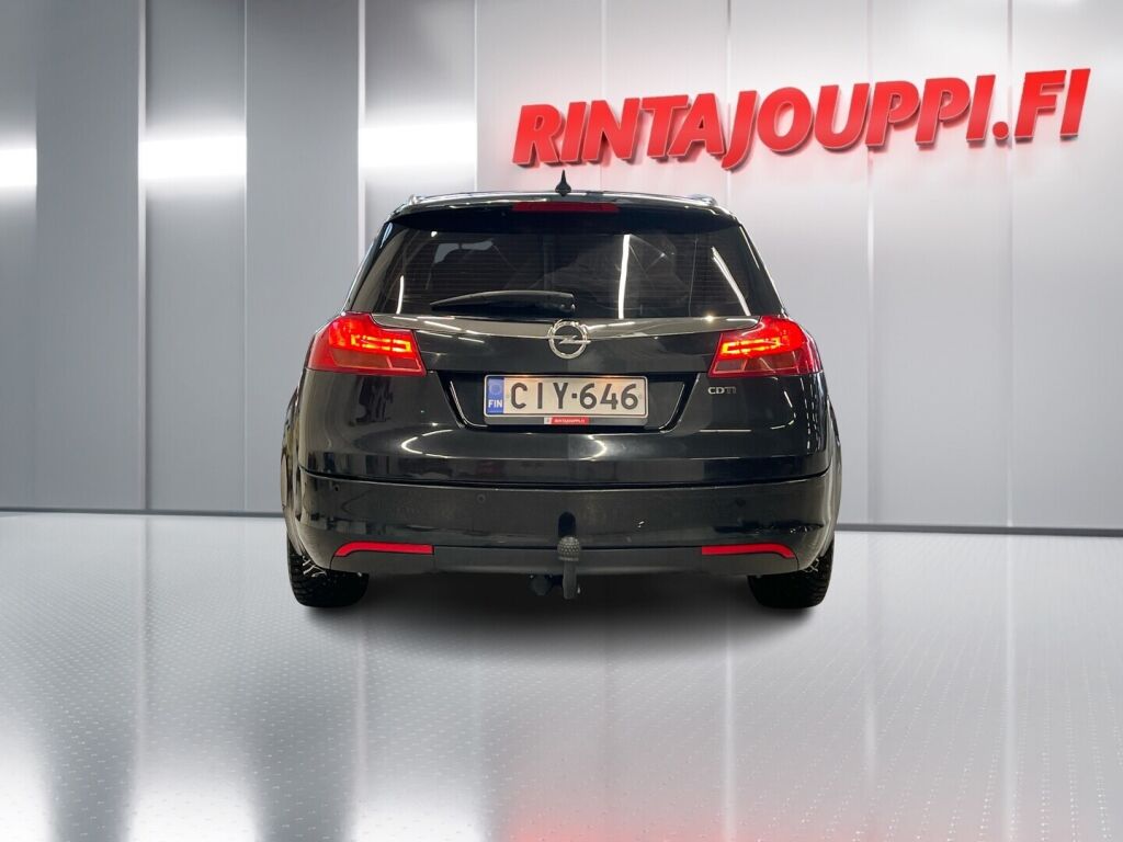 Opel Insignia 2013 Musta