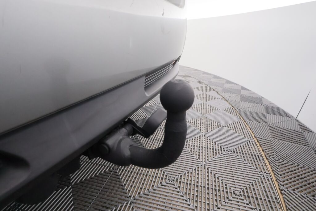 Toyota Verso 2013 Harmaa