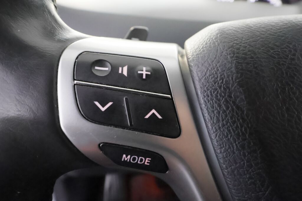 Toyota Verso 2013 Harmaa