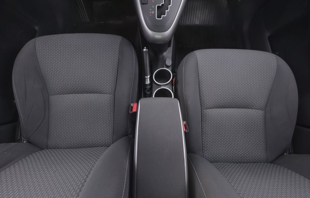 Toyota Verso 2013 Harmaa