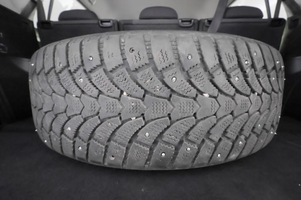 Toyota Verso 2013 Harmaa