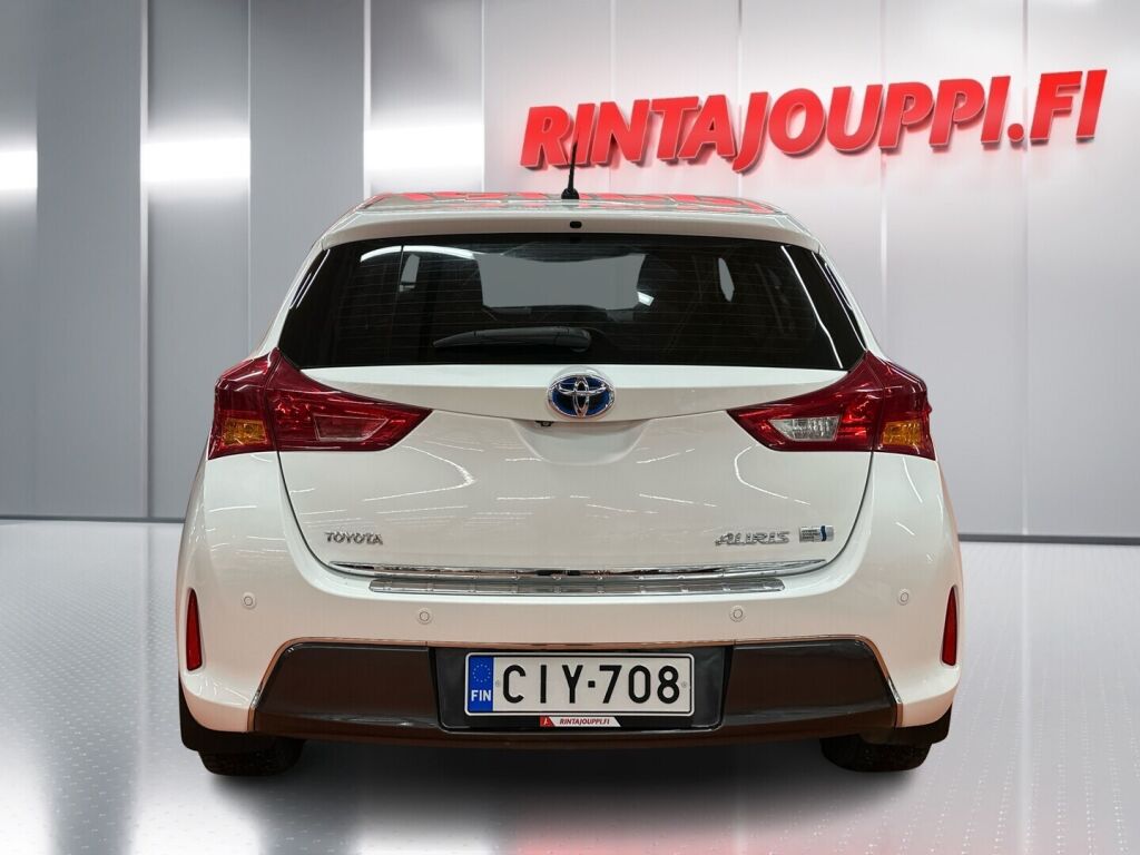 Toyota Auris 2013 Valkoinen