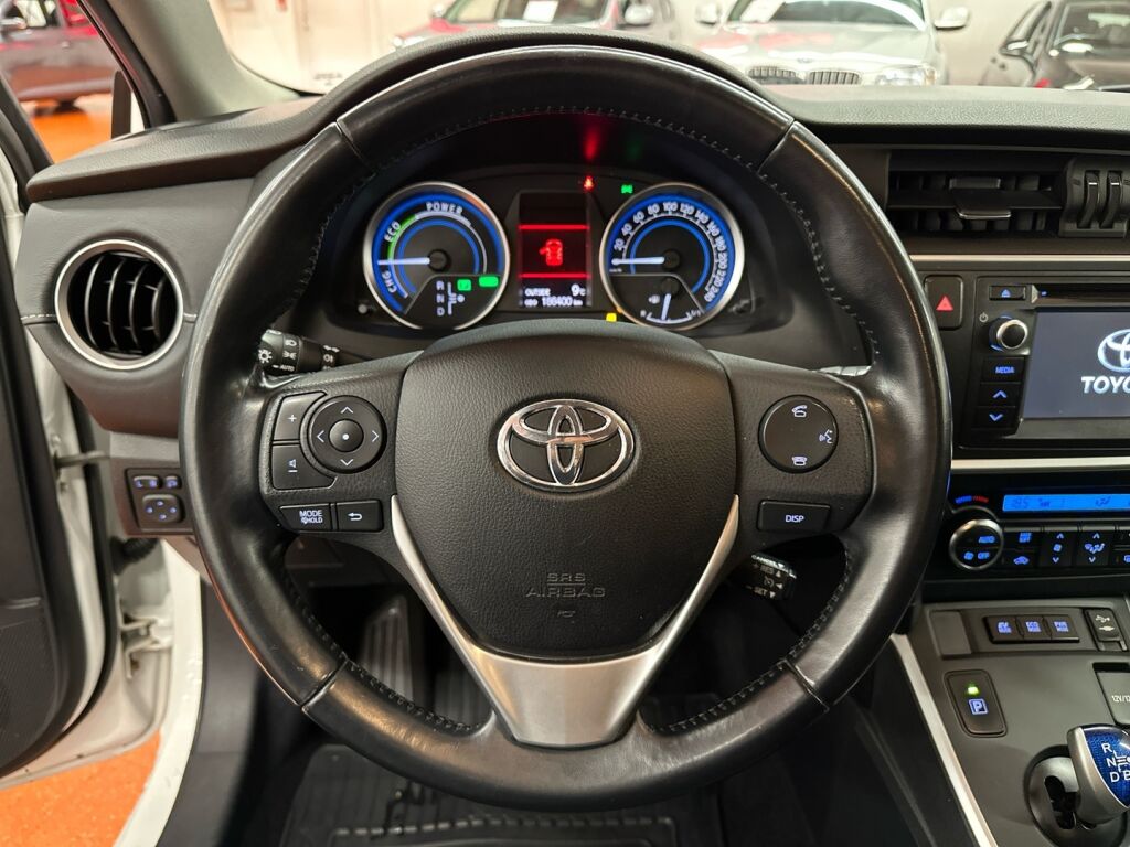 Toyota Auris 2013 Valkoinen