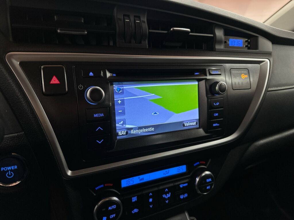 Toyota Auris 2013 Valkoinen