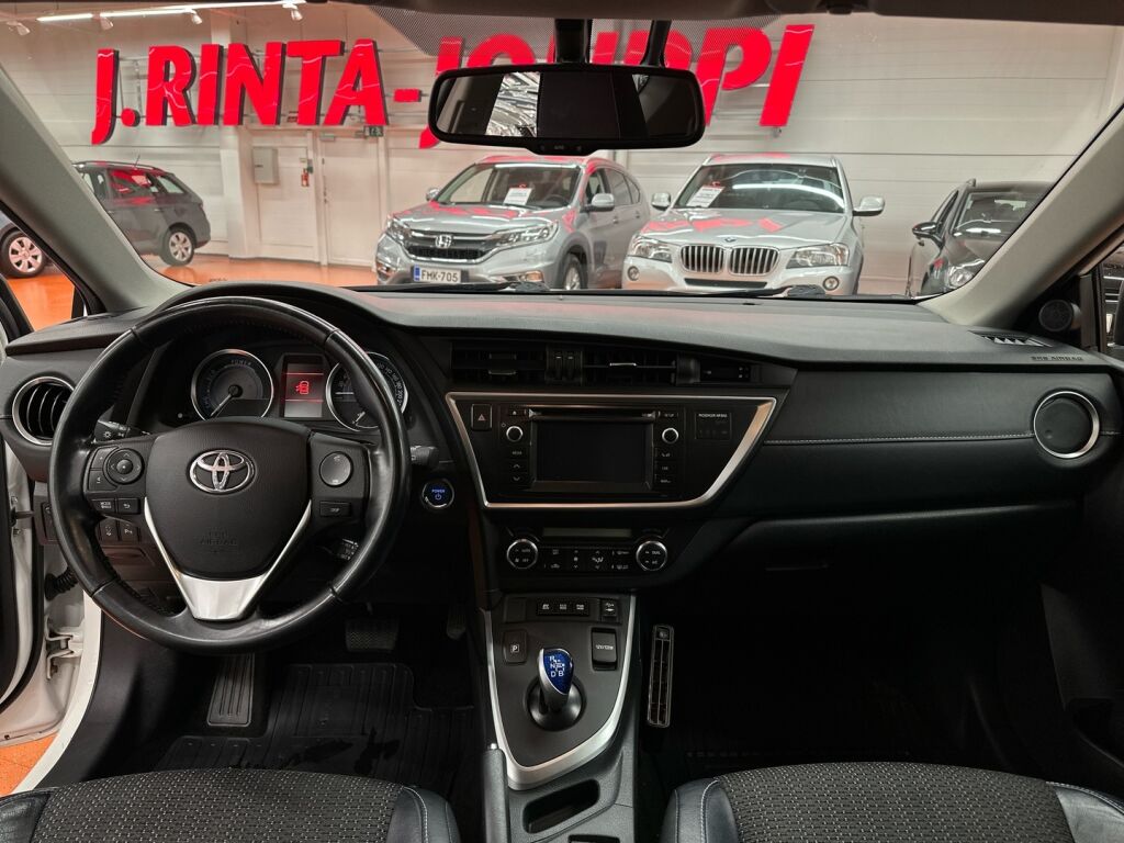 Toyota Auris 2013 Valkoinen