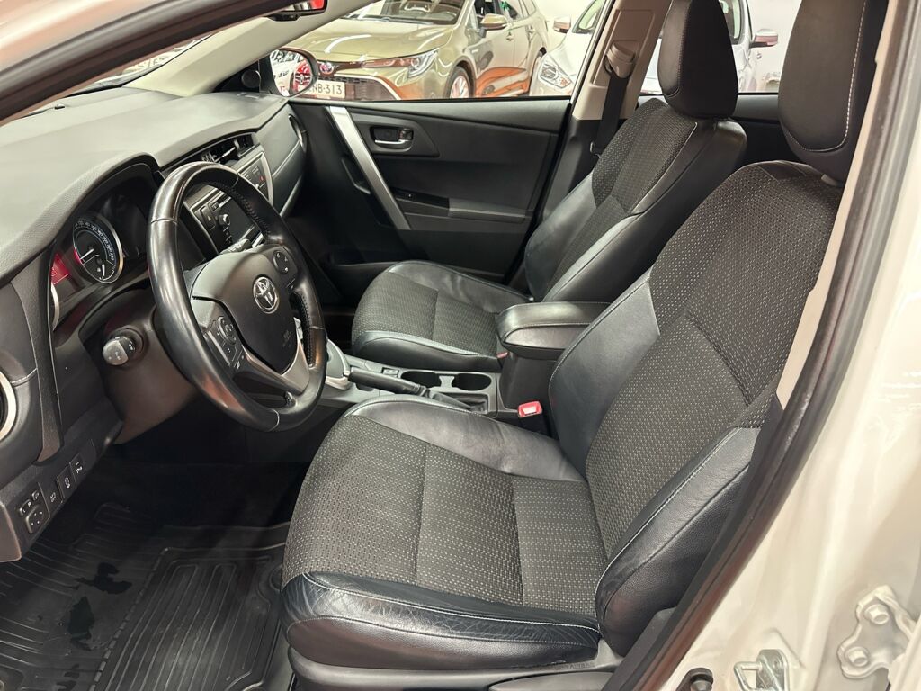 Toyota Auris 2013 Valkoinen