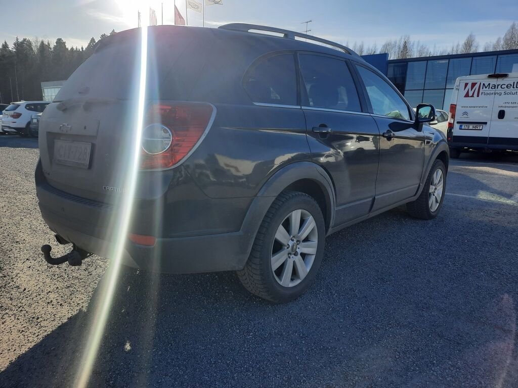 Chevrolet Captiva 2014 Musta