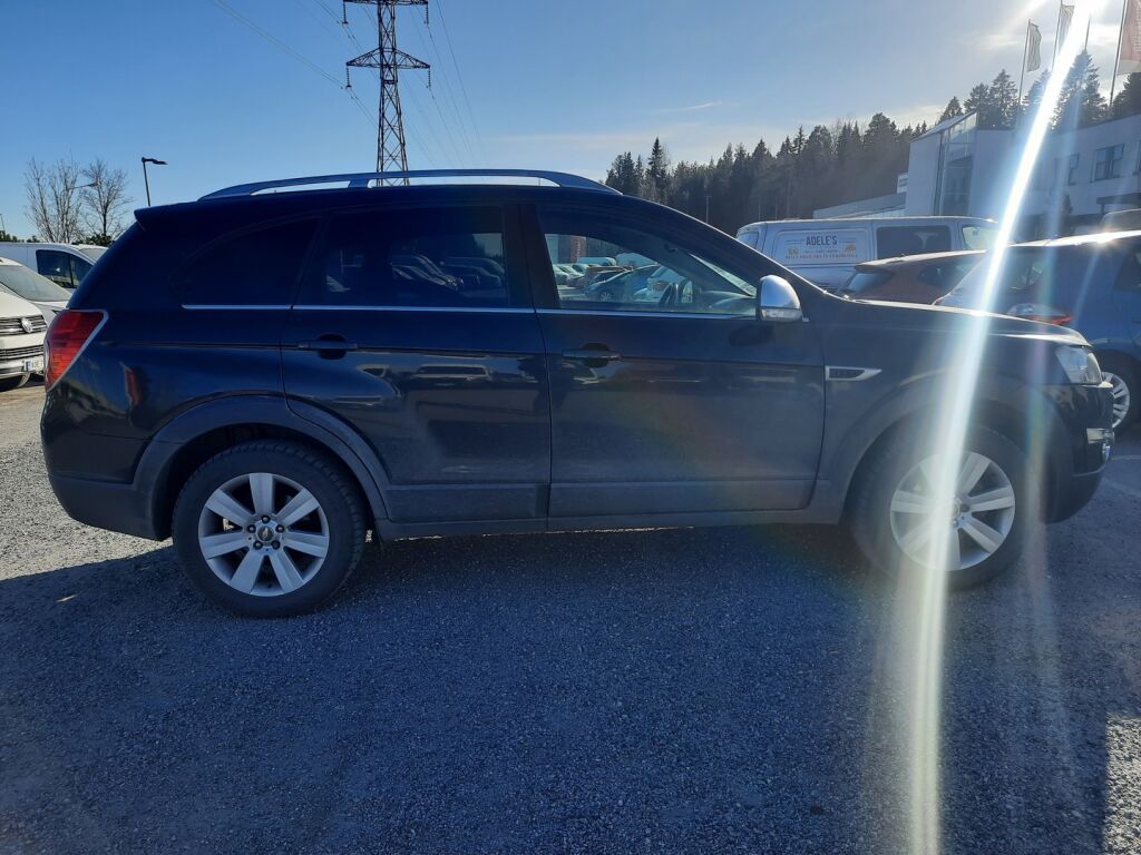 Chevrolet Captiva 2014 Musta