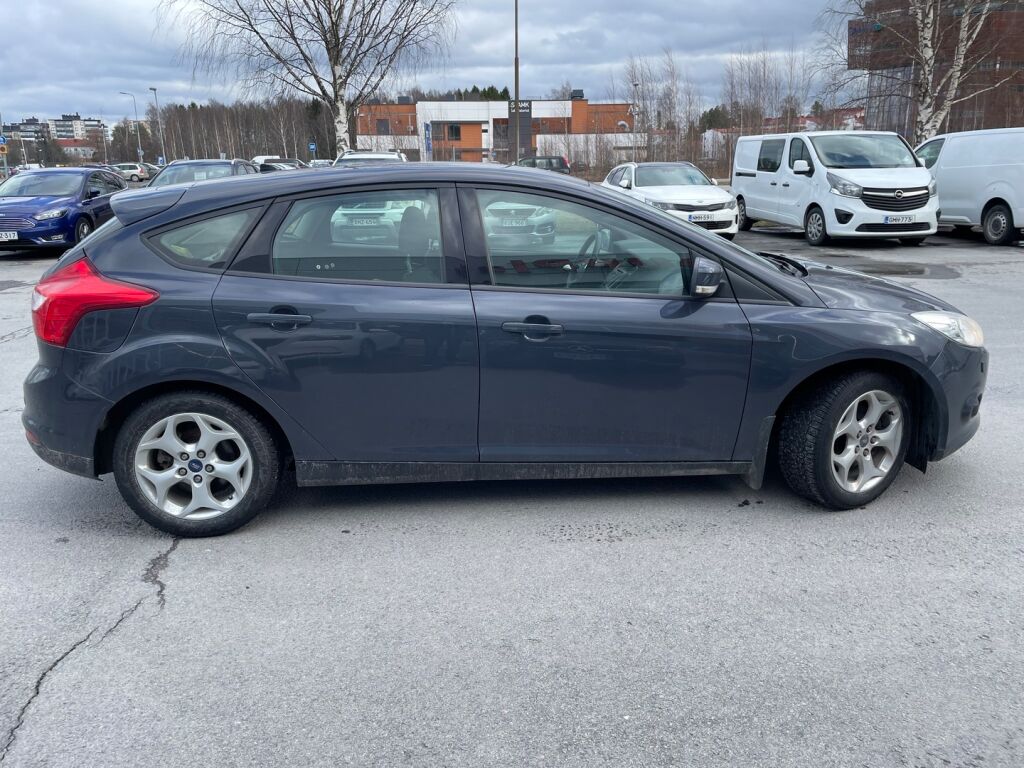 Ford Focus 2013 Harmaa