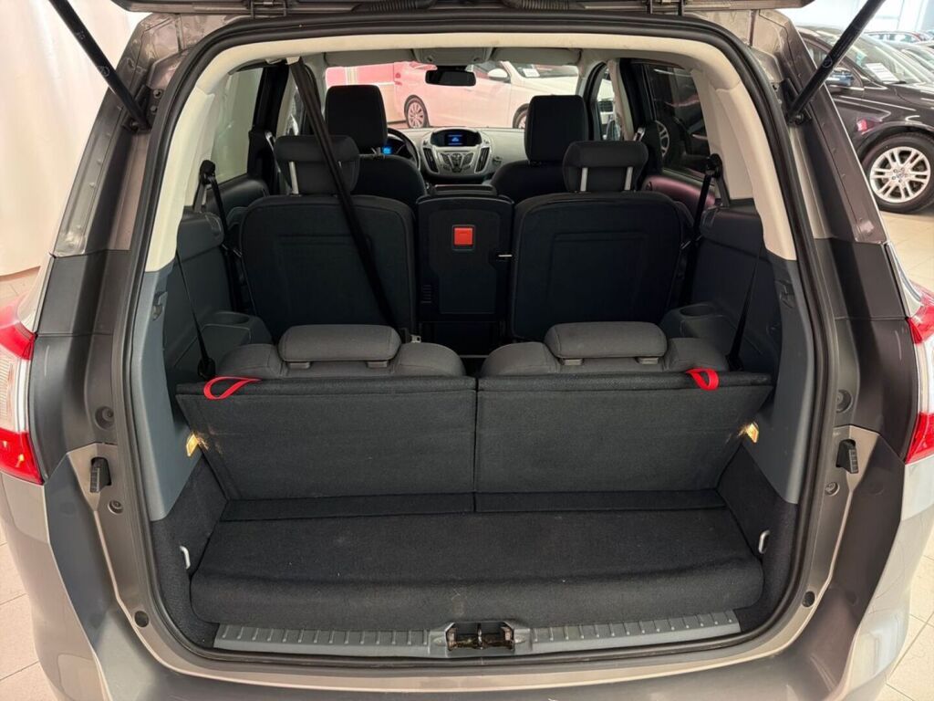 Ford Grand C-Max 2013 Ruskea (beige)
