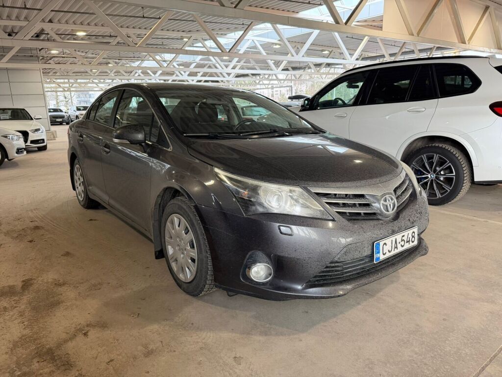 Toyota Avensis 2013 Harmaa