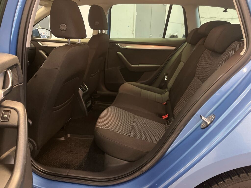 Skoda Octavia 2013 Sininen