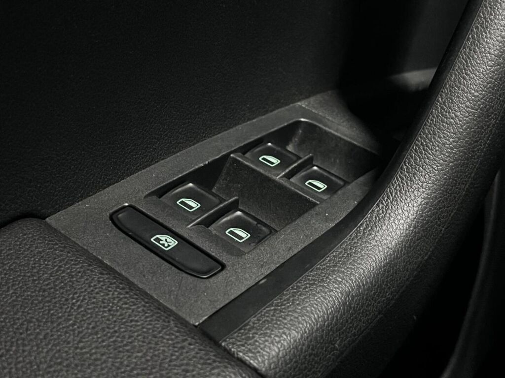 Skoda Octavia 2013 Sininen