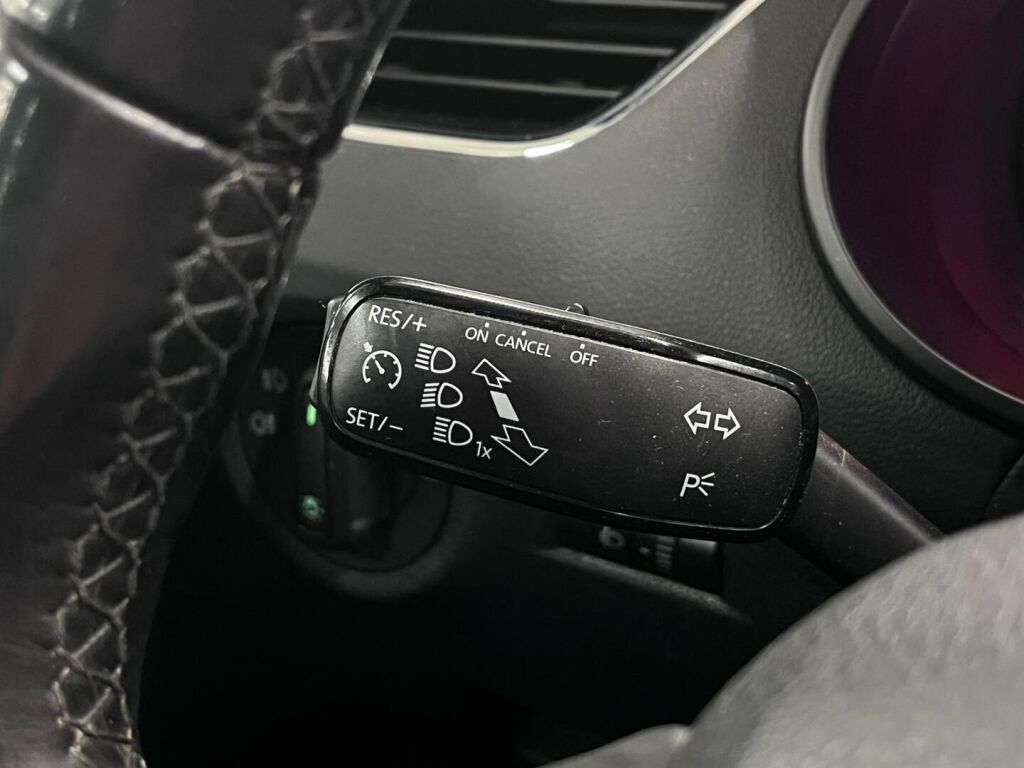 Skoda Octavia 2013 Sininen