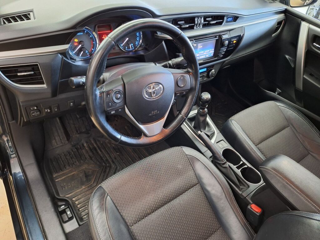 Toyota Corolla 2014 Harmaa