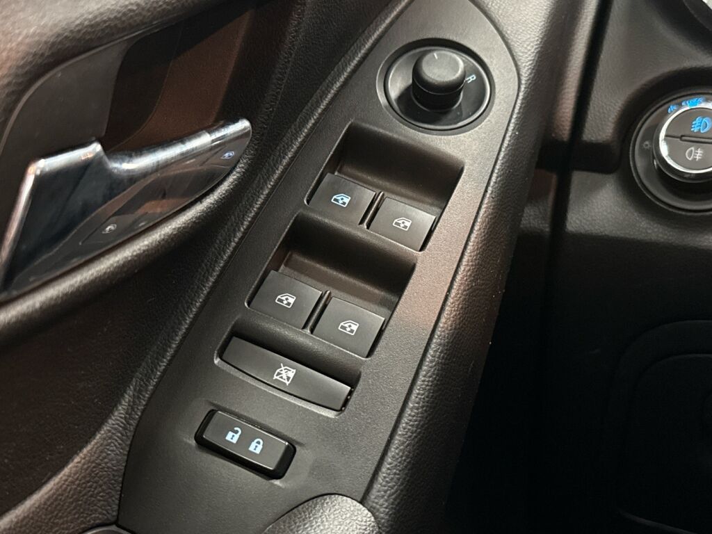 Chevrolet Trax 2013 Punainen