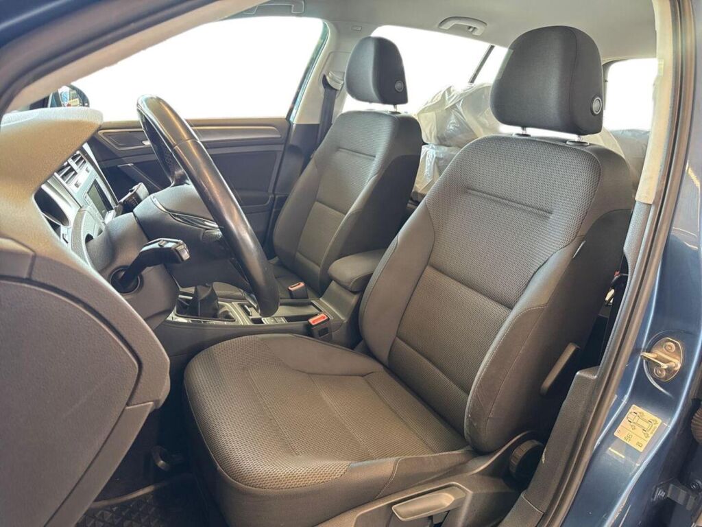 Volkswagen Golf 2013 Sininen