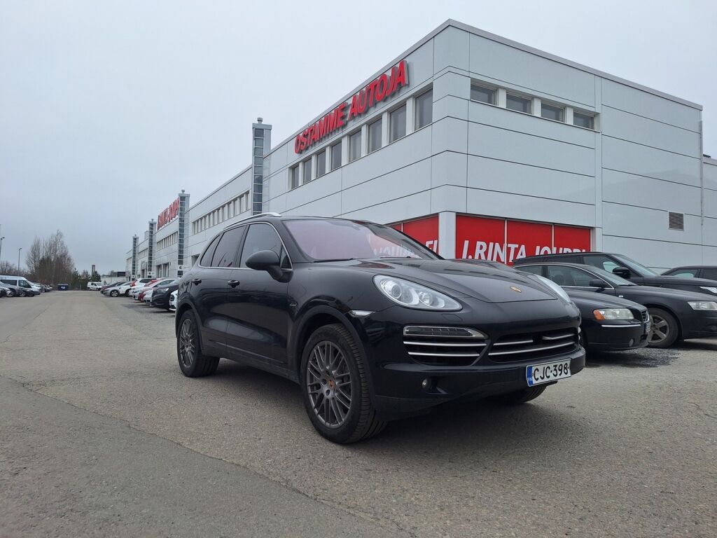Porsche Cayenne 2014 Musta