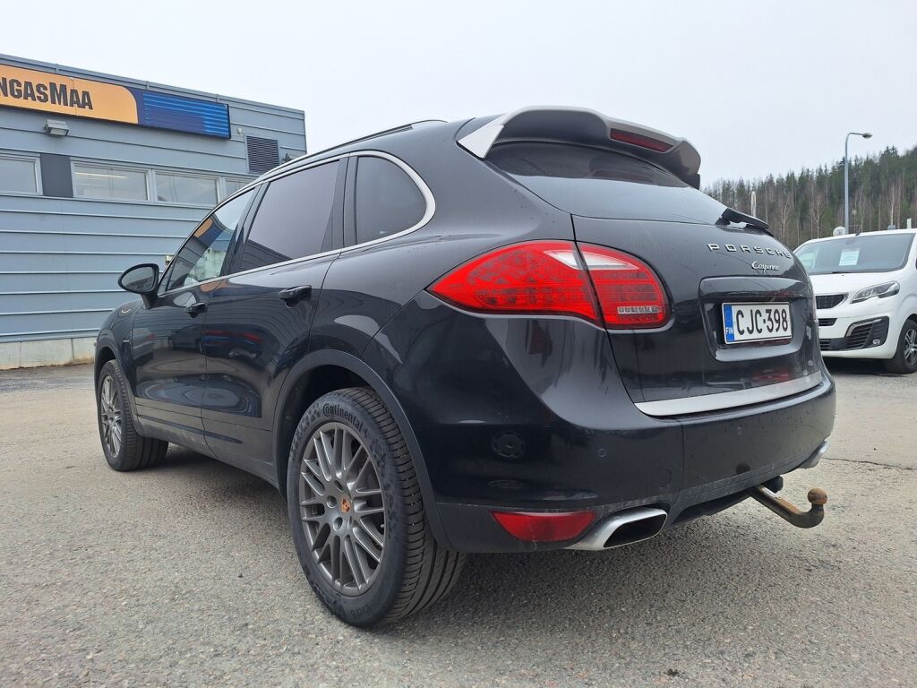 Porsche Cayenne 2014 Musta