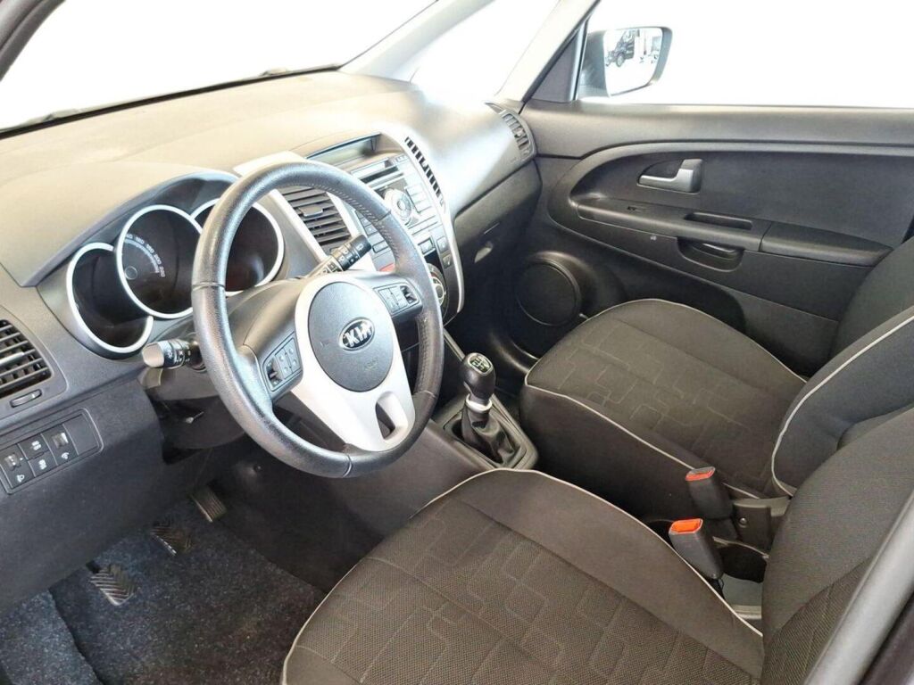 Kia Venga 2013 Harmaa