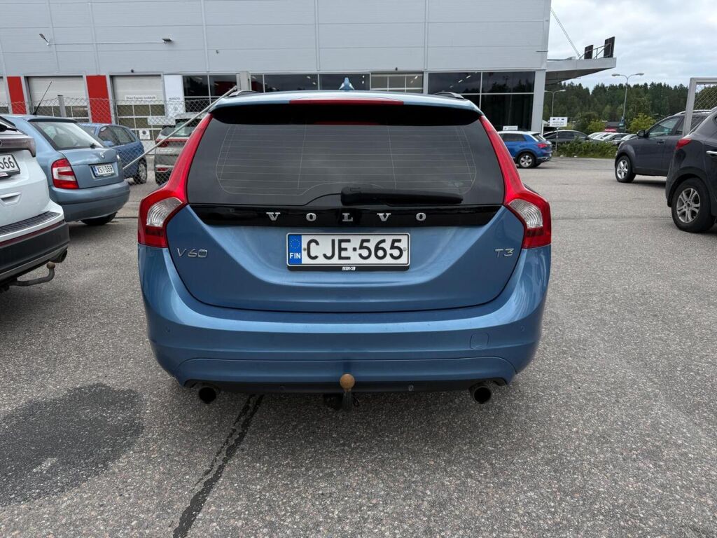 Volvo V60 2013 Sininen